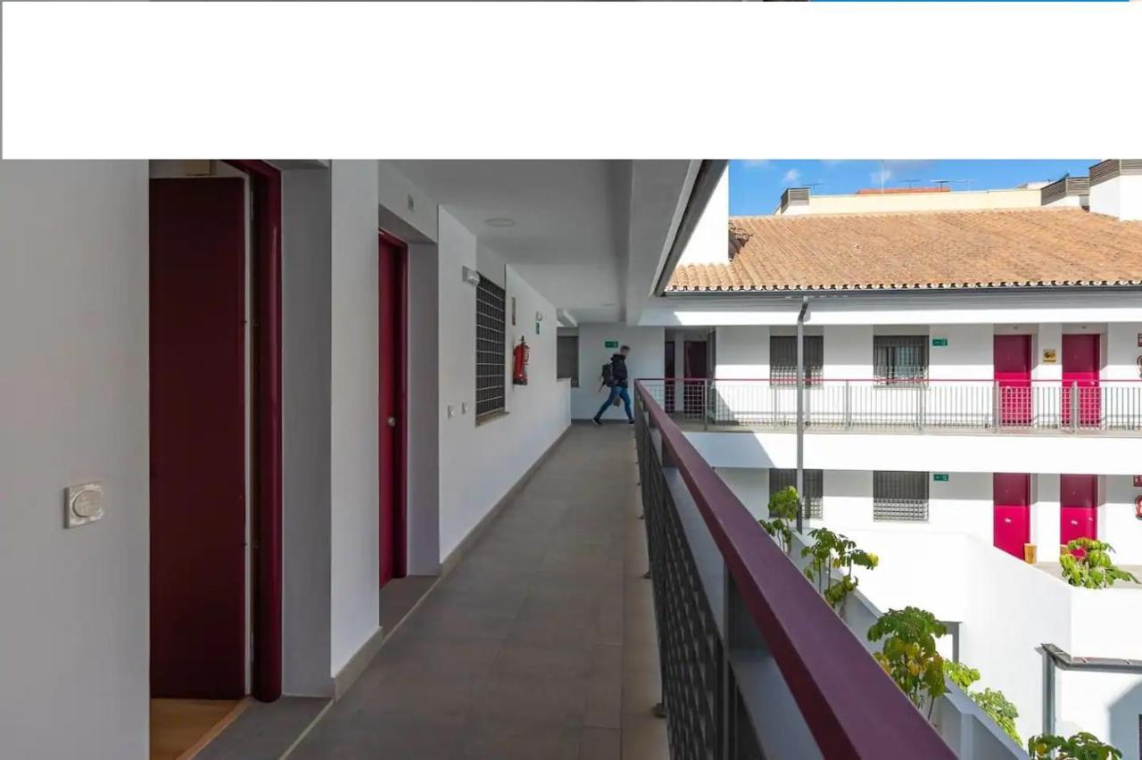 Apartamento La Rosaleda Apartment *